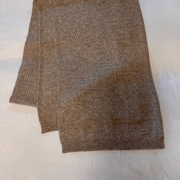 New Kinross 100% Cashmere Scarf Very Soft - Picture 2 of 10